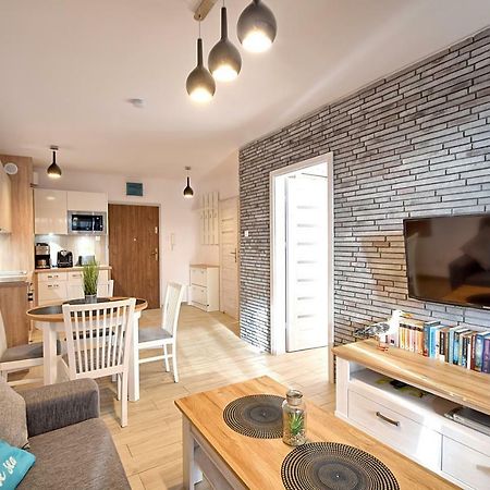 Apartament Oliwka Z Prywatnym Miejscem Postojowym Kołobrzeg Kültér fotó