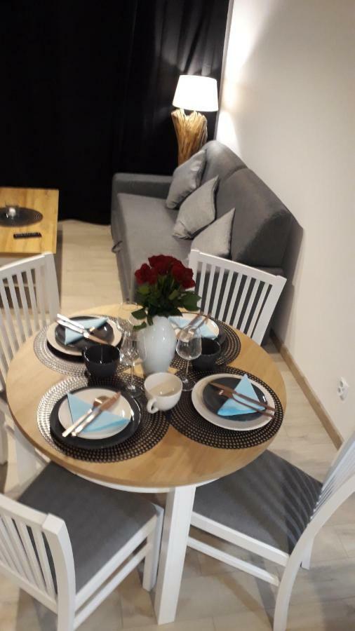 Apartament Oliwka Z Prywatnym Miejscem Postojowym Kołobrzeg Kültér fotó